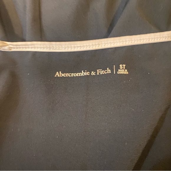 Abercrombie and Fitch Traveler Romper ST - Picture 7 of 8